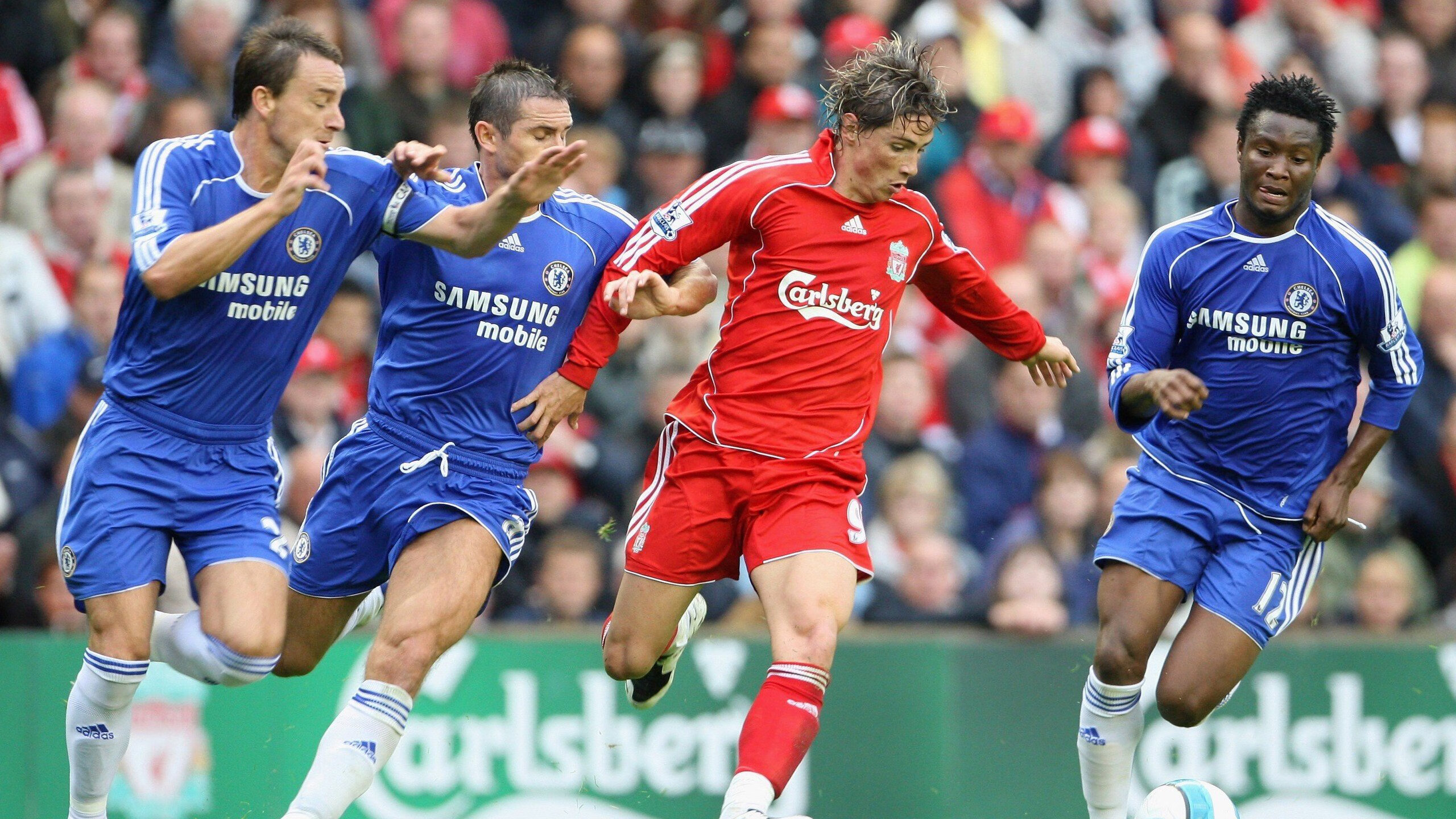 爱体育-关键破发点制胜，新星逆转晋级网球公开赛八强